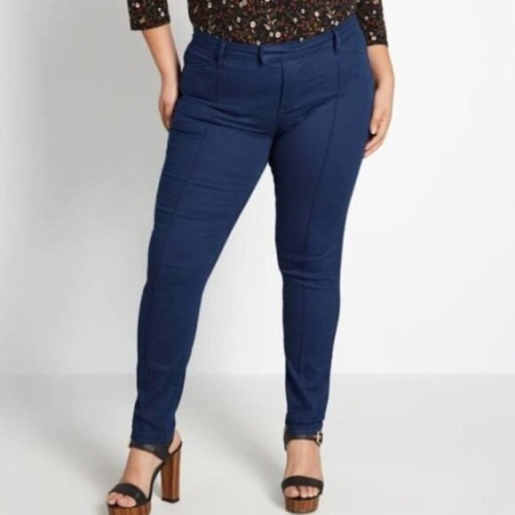 NEW NWT MODCLOTH Plus Size Richmond Pant Regular Inseam Navy Straight Leg 26 - Picture 1 of 12